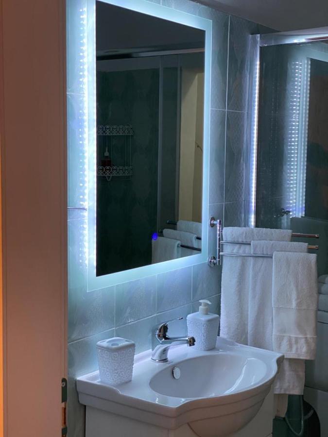 Lucas Apartment Тирана Экстерьер фото